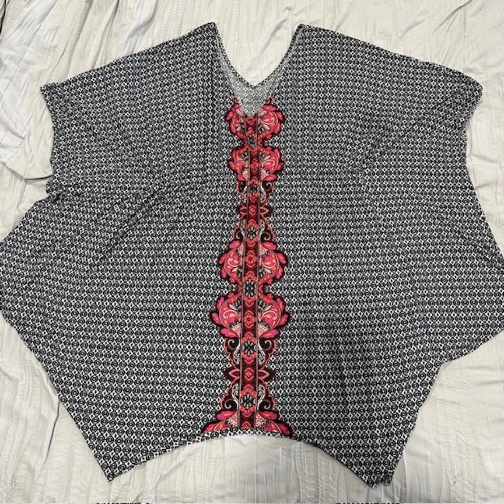 💛 2/$25!   Soma Comfy blouse